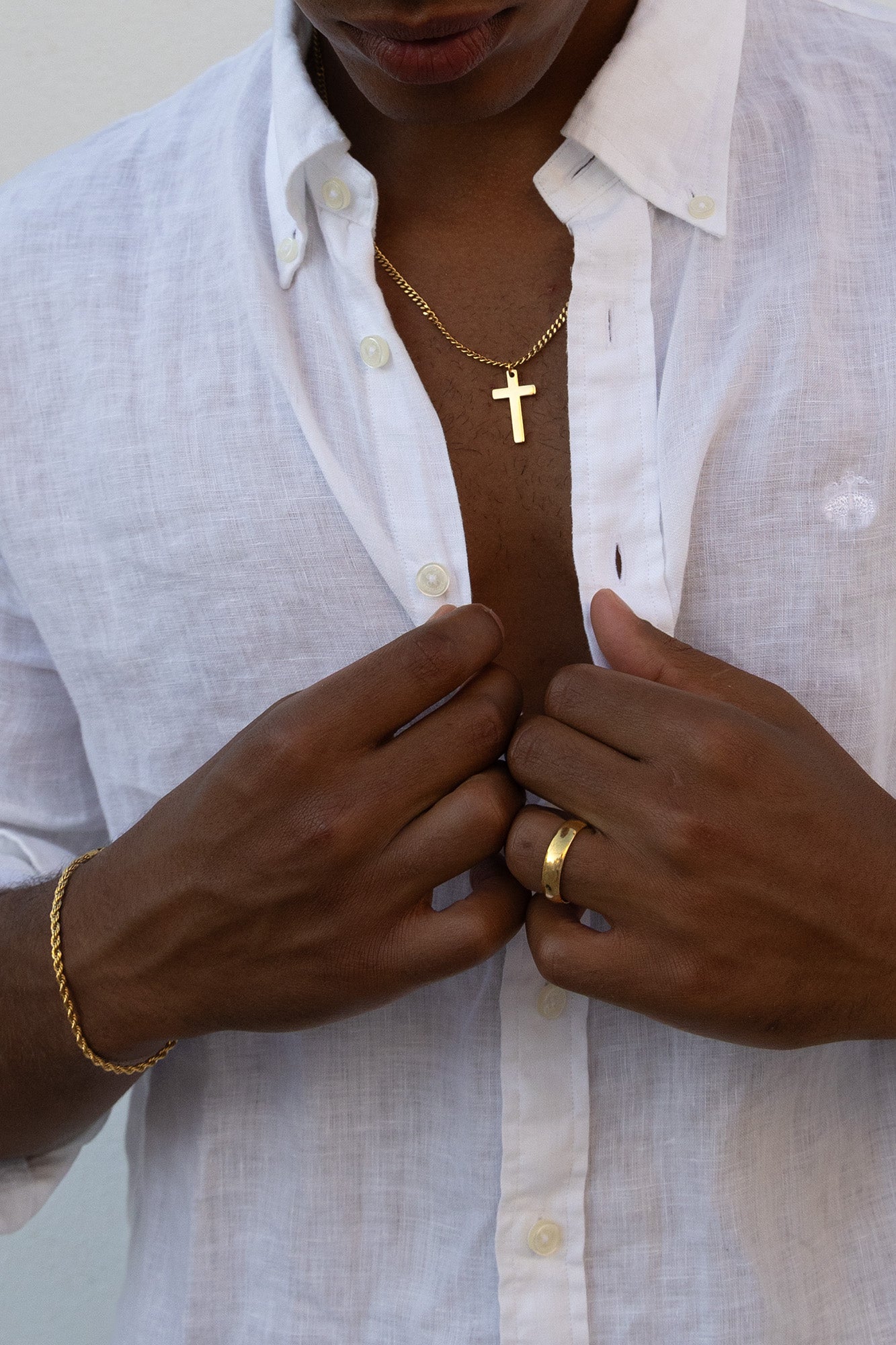 CROSS NECKLACE
