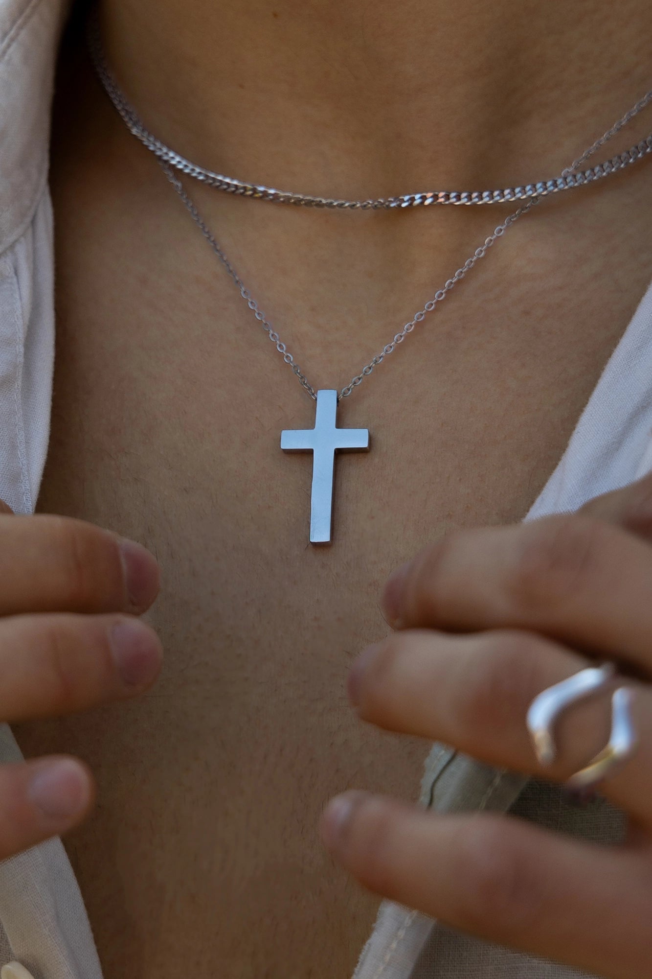 CROSS NECKLACE